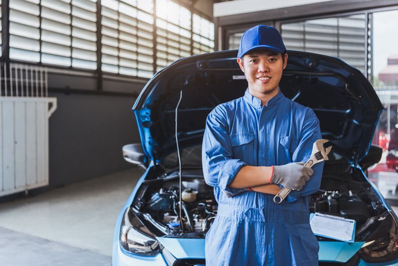 How Regular Mobile Tyre Fitting Helps You Save on Costly Repairs